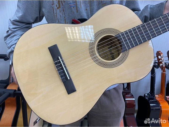 Veston C-45A 3/4 - уменьшенная классическая гитара