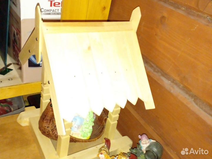 Кормушка для птиц из дерева