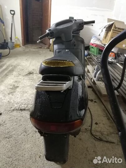 Honda lead 90