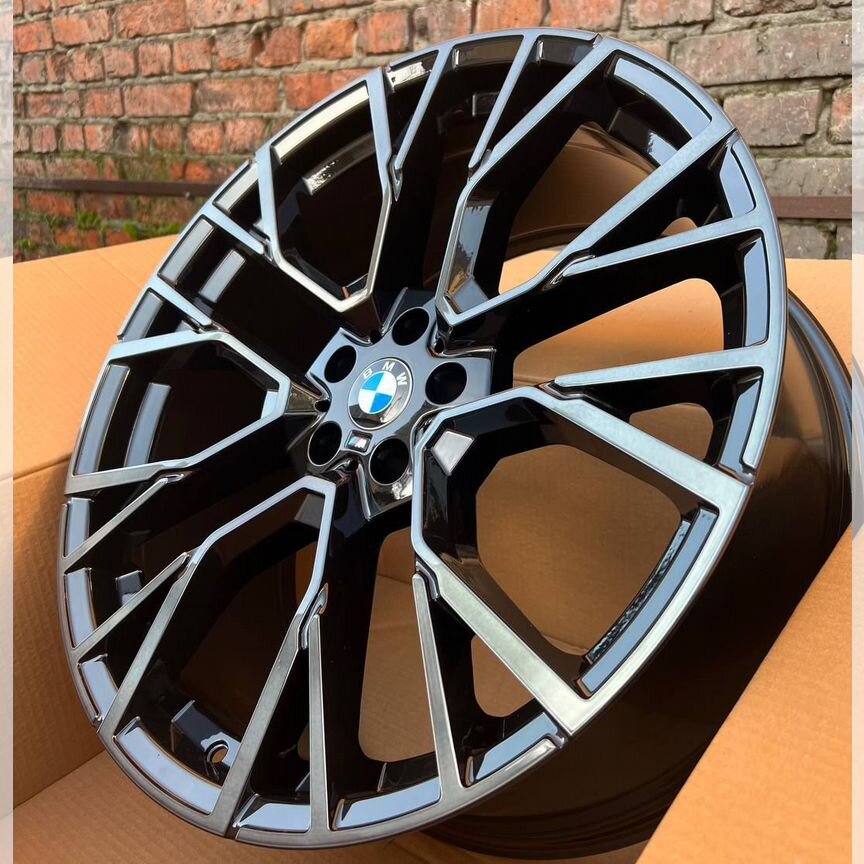 Литые диски Powcan 10.5×R22 5×112