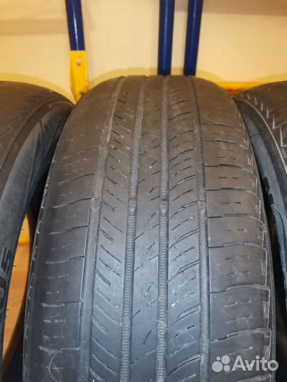 Roadstone N'Fera AU5 215/60 R16 95V