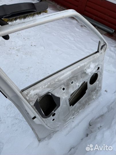 Передняя левая дверь Skoda fabia 2