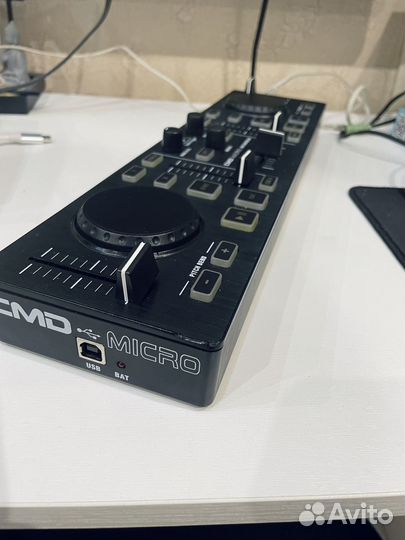 Dj контроллер