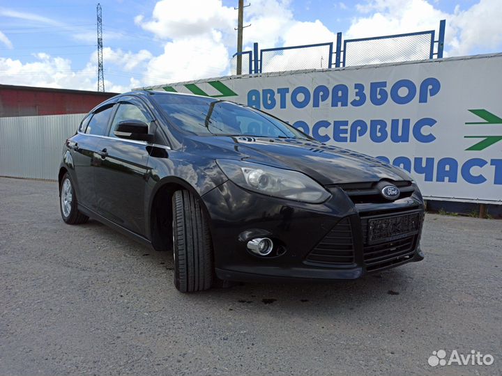 Механизм регулировки ремня безопасности Ford Focus