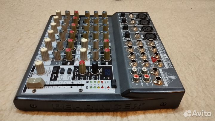 Пульт behringer xenyx 1202fx