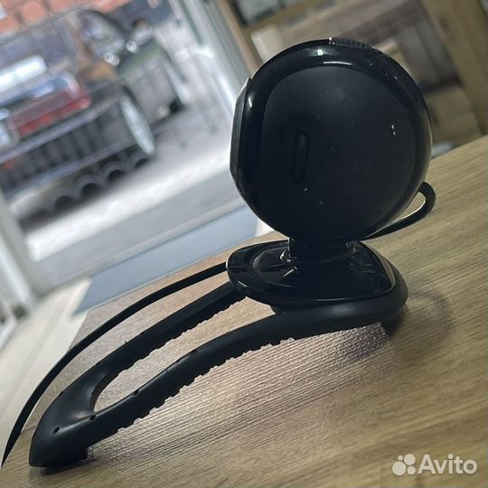 Веб-камера Logitech Webcam RightLight