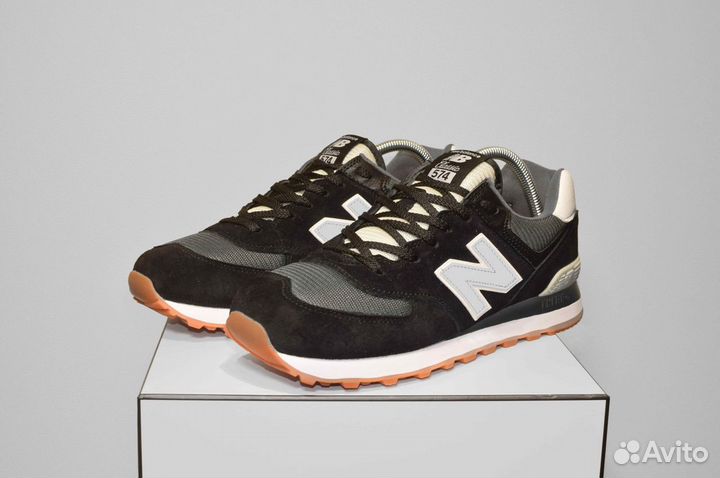 New Balance 574 (42-46, Черно-белые, -20 проц.)