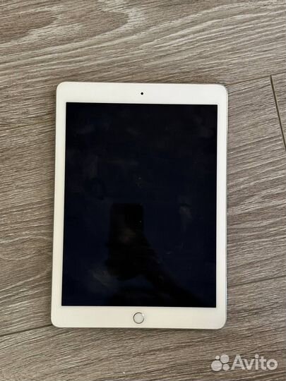 Apple iPad Air 2 + Bluetooth клавиатура в подарок
