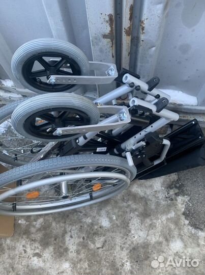 Инвалидная коляска новая 2