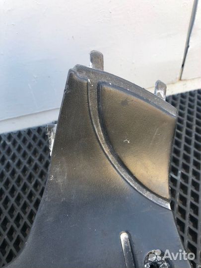 Пластик пола Suzuki Lets 1 2