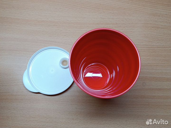 Стакан Tupperware с отверстием для трубочки, 500мл