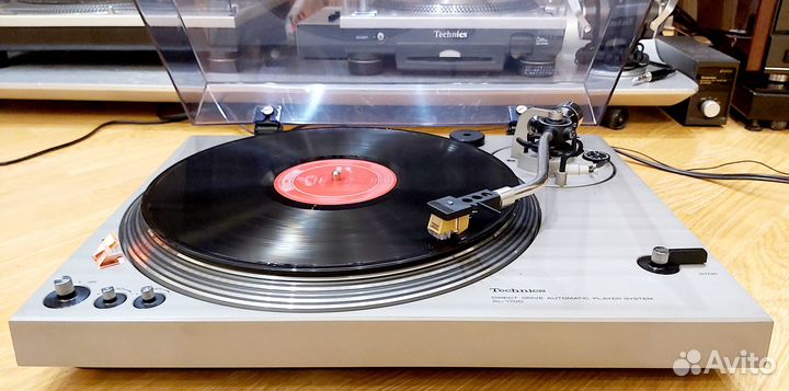 Проигрыватель винила Technics SL-1700 Состояние