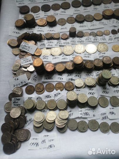 Продаю монеты