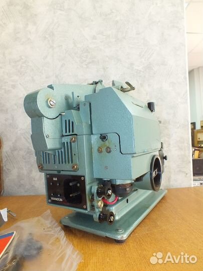 Кинопроектор украина 5 полный комплект с хранения