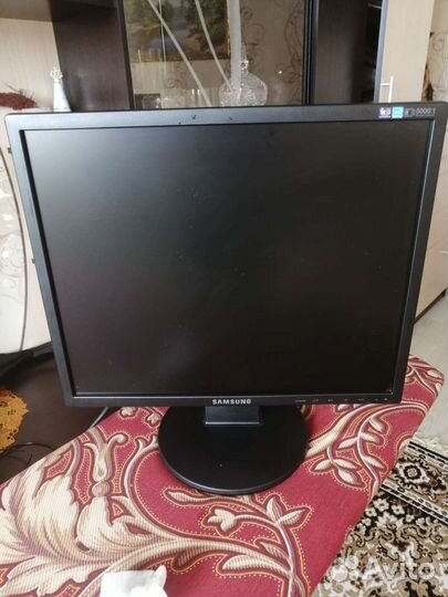 Монитор Samsung 19