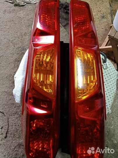 Nissan X-Trail t31 задние фонари пр-лев
