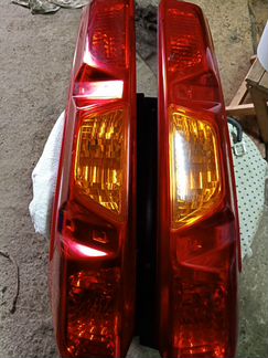 Nissan X-Trail t31 задние фонари пр-лев