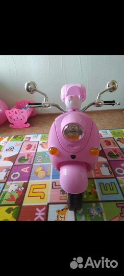 Детский скутер на аккумуляторе