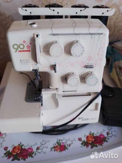 Оверлок Janome 204d