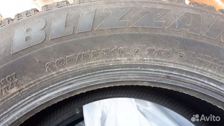 Bridgestone Blizzak VRX 205/55 R16
