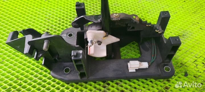 Ручка АКПП Mitsubishi Lancer 9