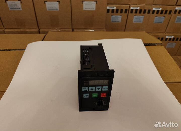 Преобразователь частоты 220 и 380 Вольт