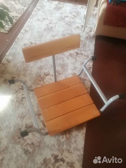 Стул в ванну