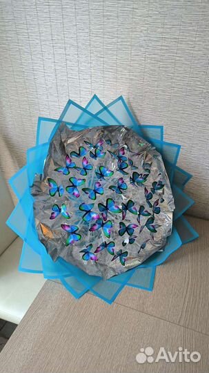 Букет из бабочек светящийся