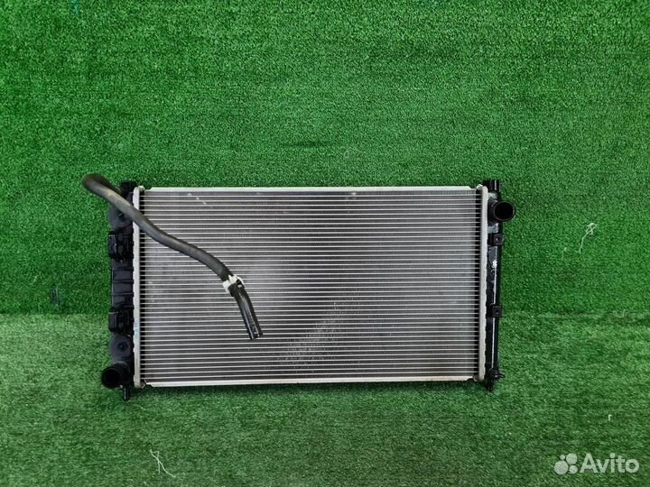 Радиатор охлаждения LADA Granta 1 (2011-н.в.)