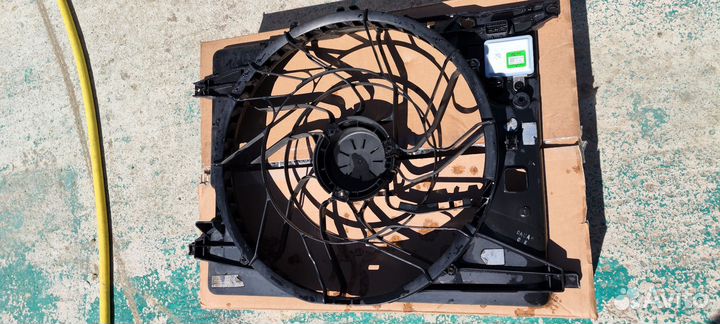 Диффузор радиатора Genesis G90 2019 рестайлинг