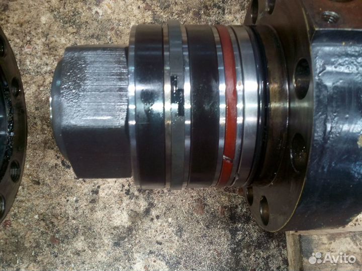 Гидроцилиндр ковша Caterpillar CAT330DL