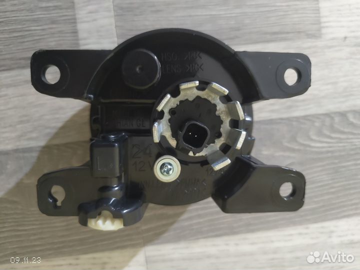 Противотуманная LED фара isuzu D-MAX 2020+ RG01