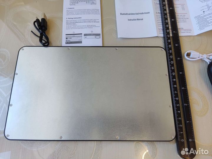 Комплект: Bluetooth клавиатура + мышь