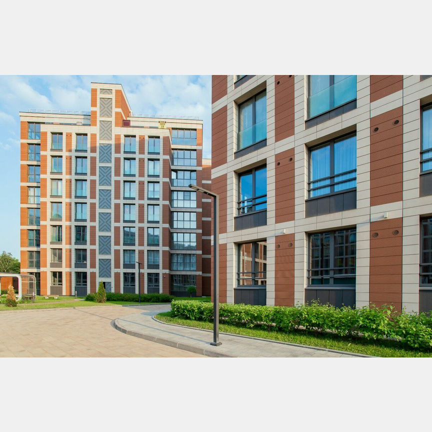 2-к. квартира, 71,4 м², 1/8 эт.