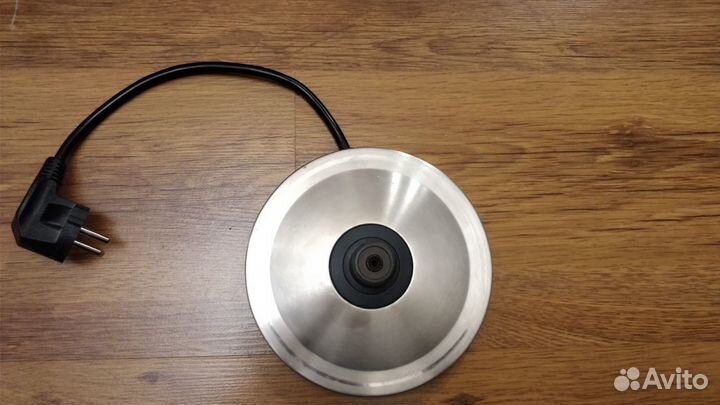 Электрочайник Bork K515 на запчасти