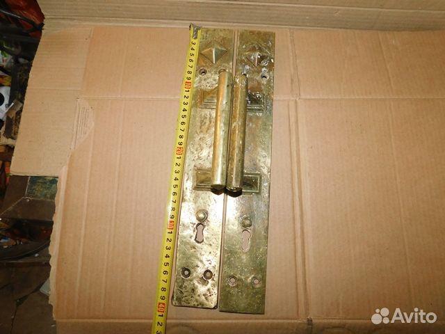 2 большие латунные,дверные ручки и дома фабриканта