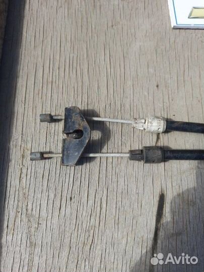 Трос стояночного тормоза Ford Focus 2