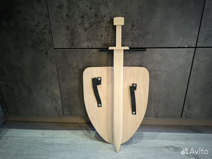 Меч и щит игрушка из дерева Илья Муромец