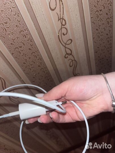Зарядное устройство на iPhone 20w