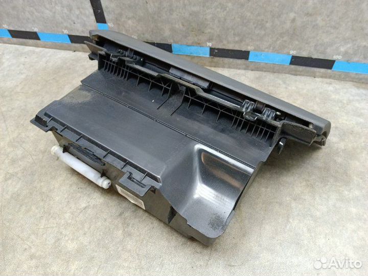 Бардачок Volvo S80 2 2.5 B5254T6 2007