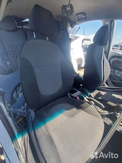 Кресло правое Hyundai Solaris