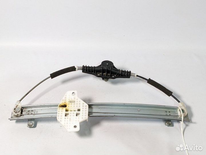 Стеклоподъемник механич задний левый Kia Rio G4FC