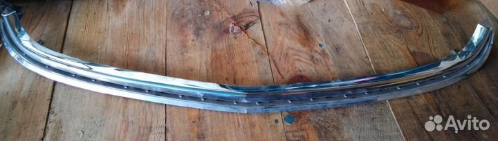 Часть переднего бампера