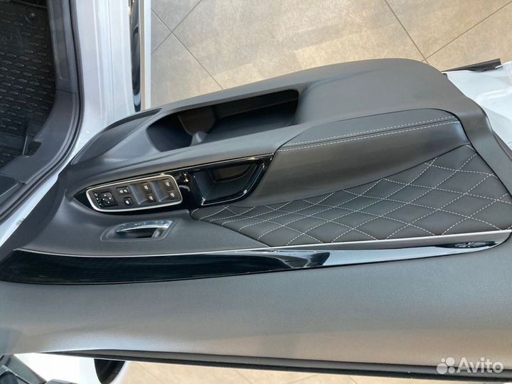 Mitsubishi Outlander 2.0 CVT, 2022