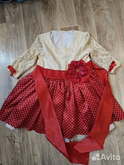 Платье детское праздничное