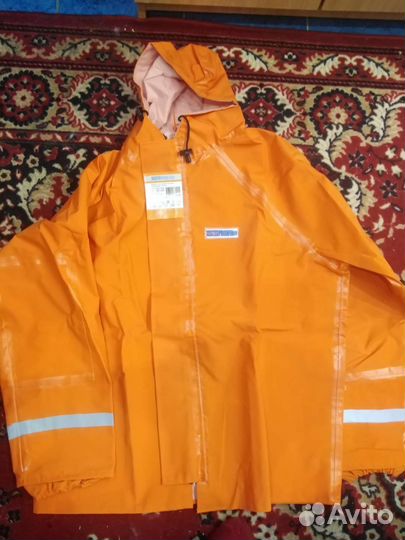 Костюм водонепроницаемый