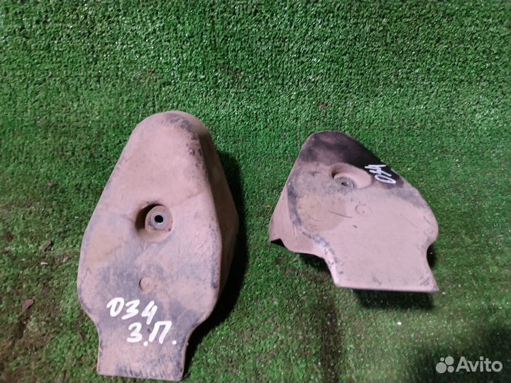 Пыльник кронштейна Volkswagen Passat B5 рестайлинг