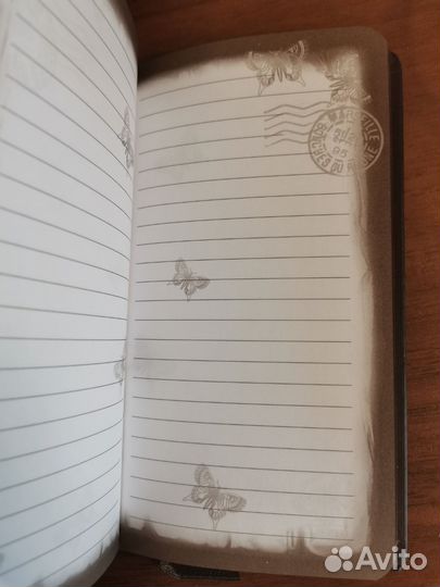 Запечатанные блокноты (красная панда и космонавт)