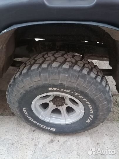 Bfgoodrich Mud-Terrain T/A KM2 33/10.5 R15