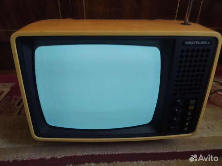 Телевизор Юность 406Д